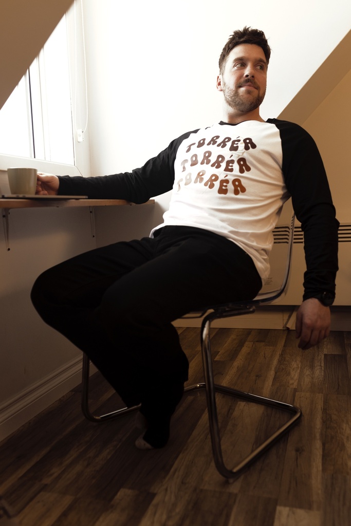 4023M Men Raglan Long Sleeves Shirt